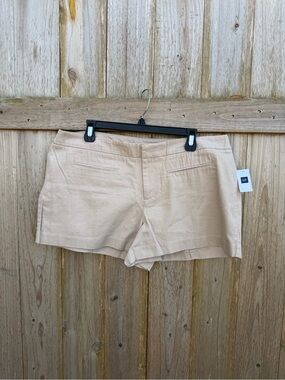 NWT GAP Women's Downtown Light Beige Tan Tailored Shorts Classic